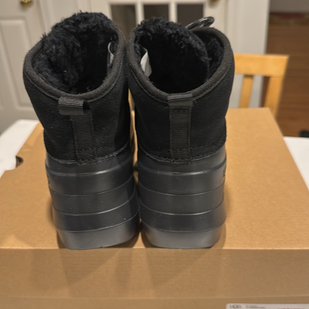 Ugg Bundle - Picture 8 of 11